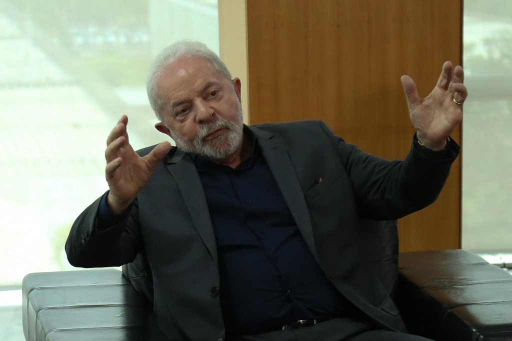 Lula agradece ‘solidariedade’ dos governadores e condena vandalismo no DF: ‘Golpe não vai ter’