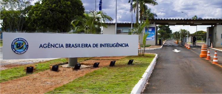 Governo Lula demite servidores da Abin presos pela PF por espionagem ilegal 