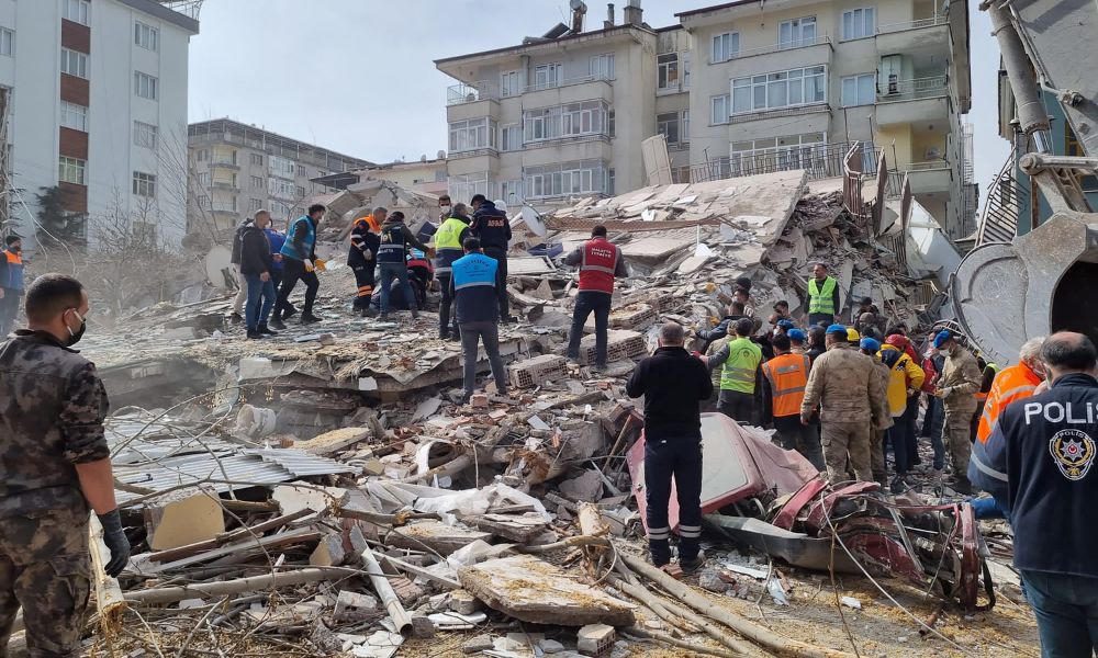 Novo terremoto atinge Turquia e deixa ao menos um morto e vários feridos
