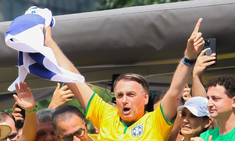 Bolsonaro fala em pacificação, faz críticas sem nominar ninguém e nega plano de golpe