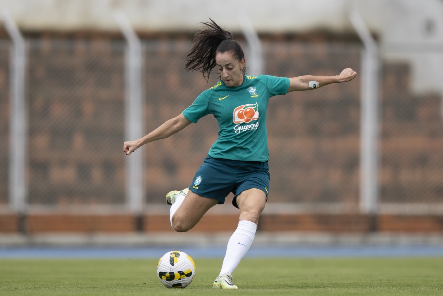 Luana, do Corinthians, é convocada para defender o Brasil na Finalíssima feminina