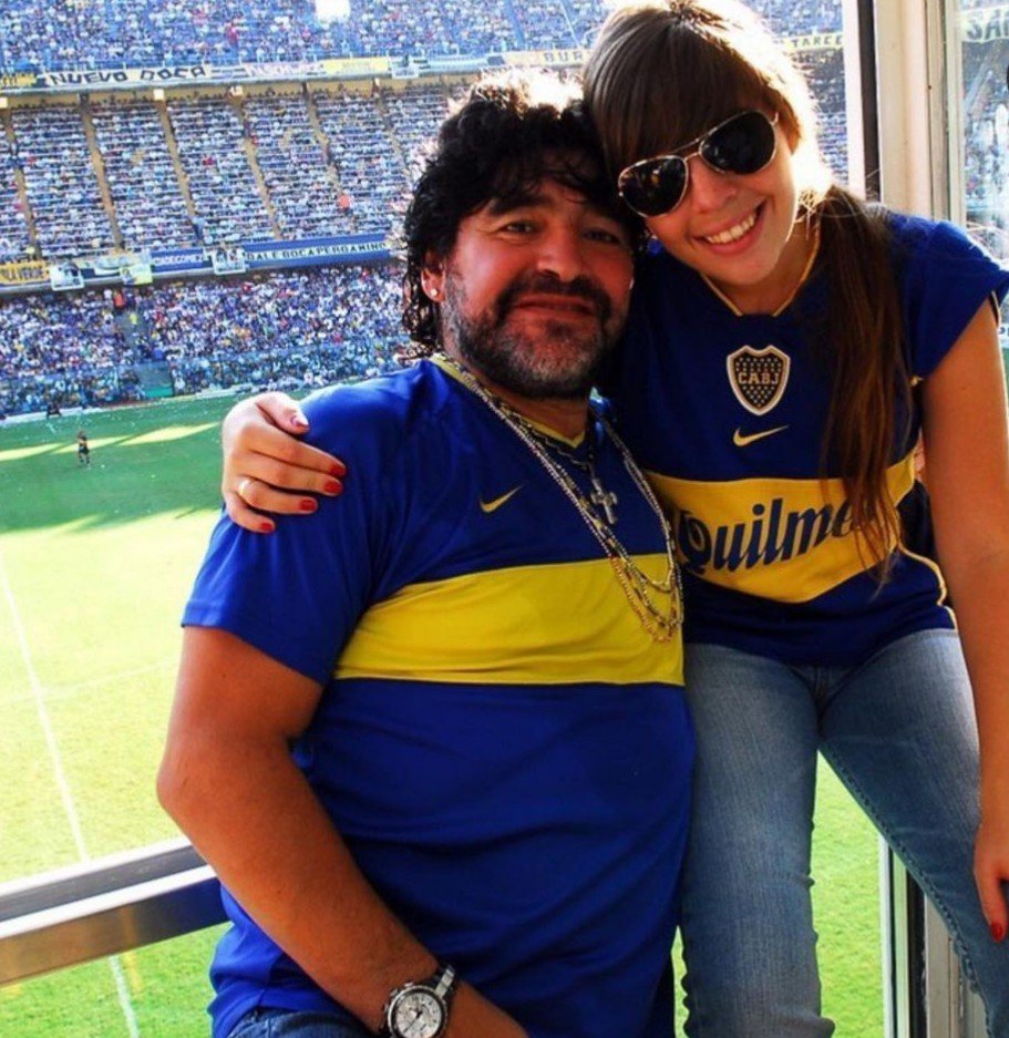 Filha de Maradona detona advogado: ‘Espero que a justiça seja feita’