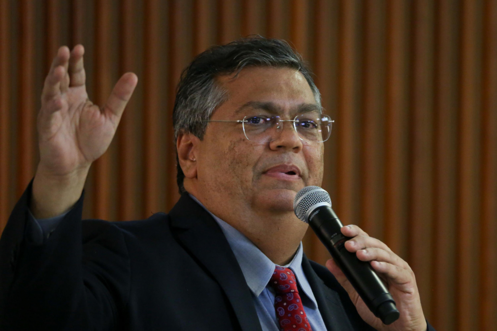 Flávio Dino afirma que governo não vai prorrogar intervenção no Distrito Federal