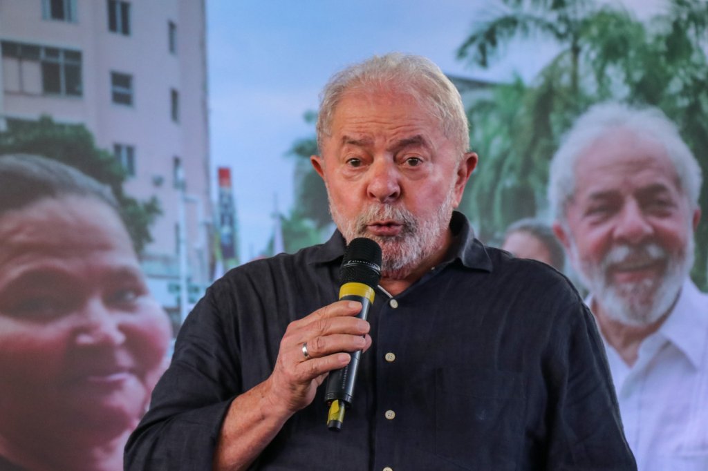 Embaixada ucraniana pede reunião com Lula e chama ex-presidente de ‘mal informado’
