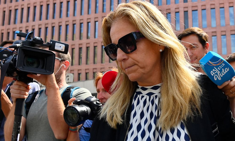 Ex-tenista espanhola tricampeã de Roland Garros é condenada a prisão por ocultação de patrimônio