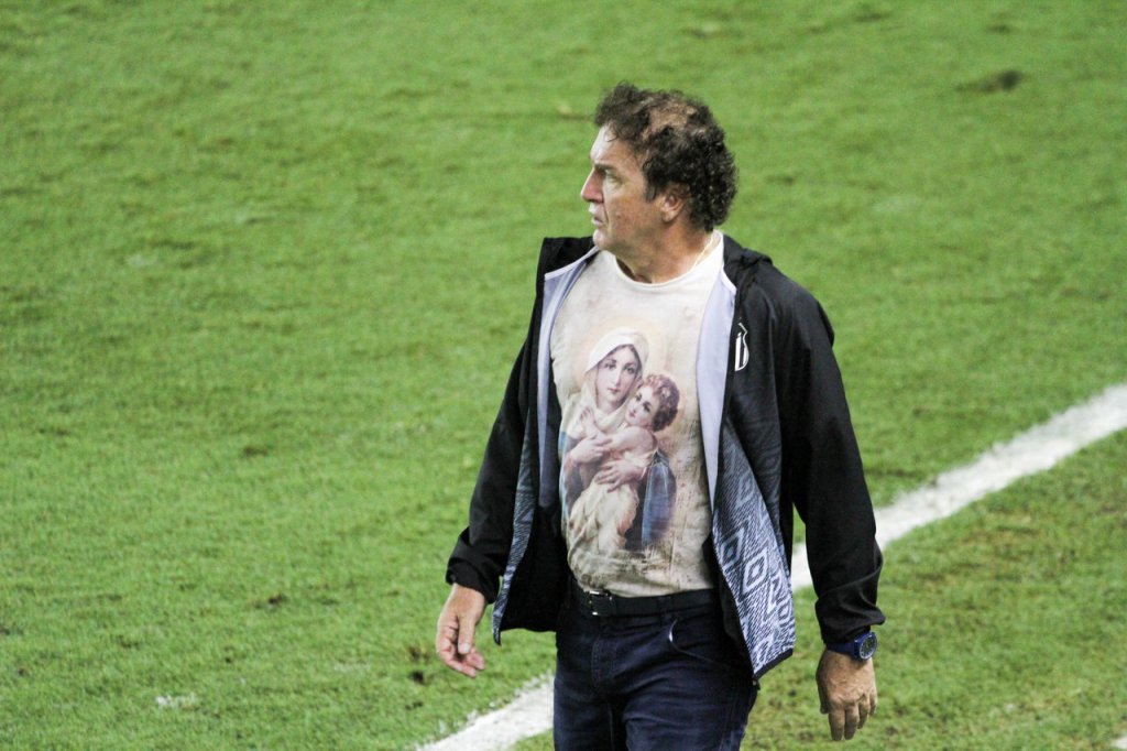 Cuca enaltece a base após classificação na Libertadores: ‘É a maior alegria do nosso trabalho’