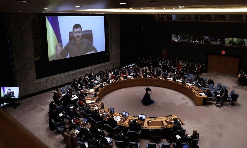 Na ONU, Zelensky compara Exército russo ao Estado Islâmico e pede garantias de proteção