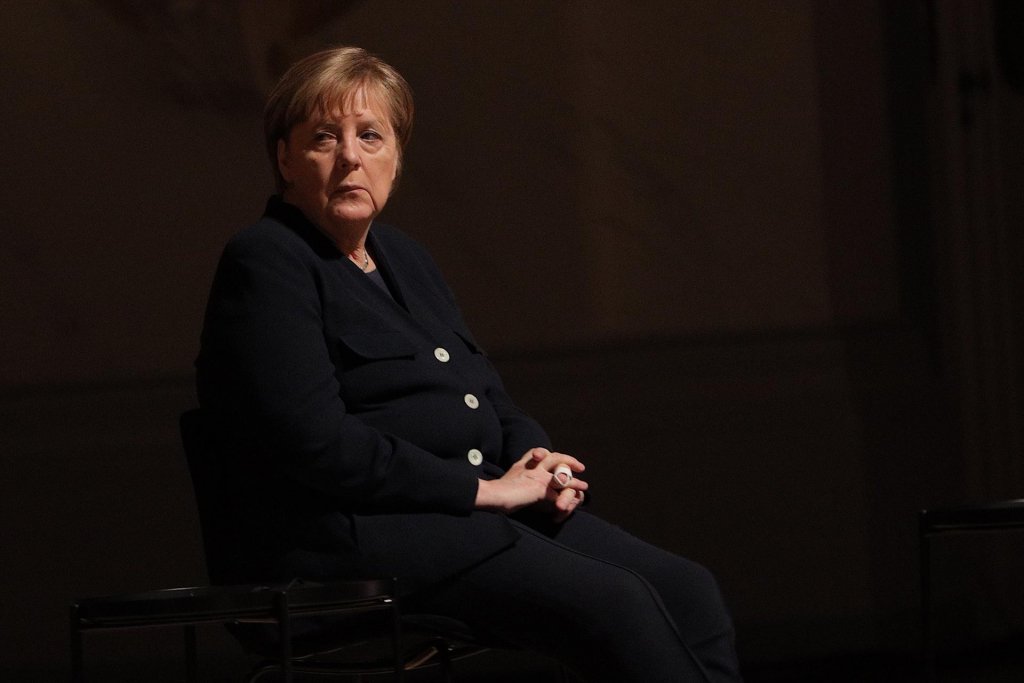 União Conservadora da Alemanha escolhe nome para suceder Angela Merkel