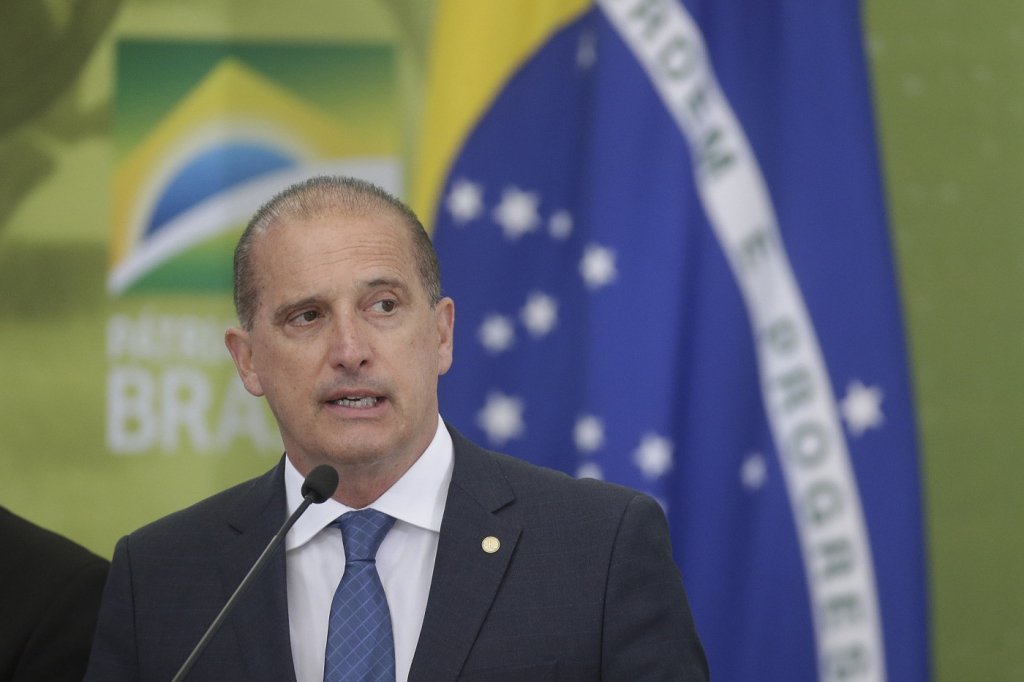 Bolsonaro diz que ministro Onyx Lorenzoni deve assumir Secretaria-Geral