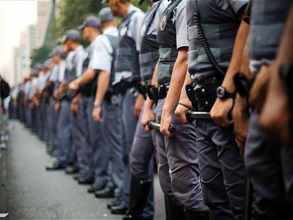 Doria anuncia aumento de 20% a policiais e profissionais da saúde pública