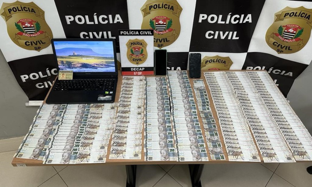 Homem é preso com mais de R$ 33 mil em notas falsas na região central de SP