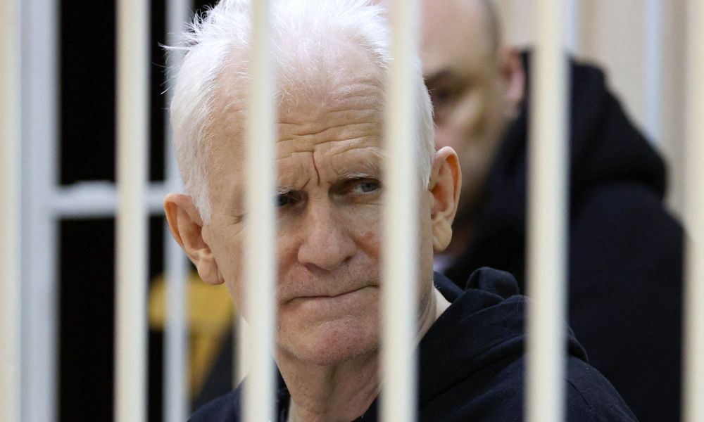 Belarus condena ativista pró-democracia vencedor do Nobel da Paz a 10 anos de prisão
