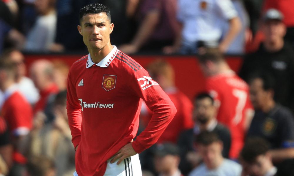 Cristiano Ronaldo se recusou a entrar em campo durante vitória do Manchester United, diz jornal 