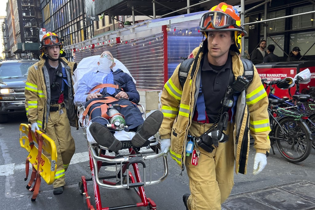 Estacionamento desaba em Nova York e deixa ao menos um morto e cinco feridos