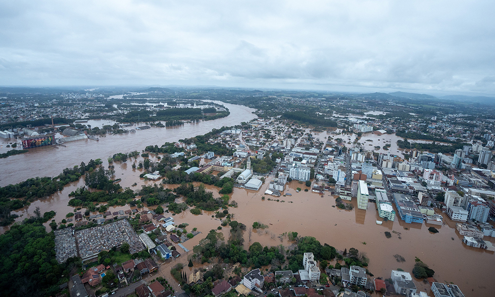 Sobe para 27 número de mortes no RS após passagem de ciclone e inundações