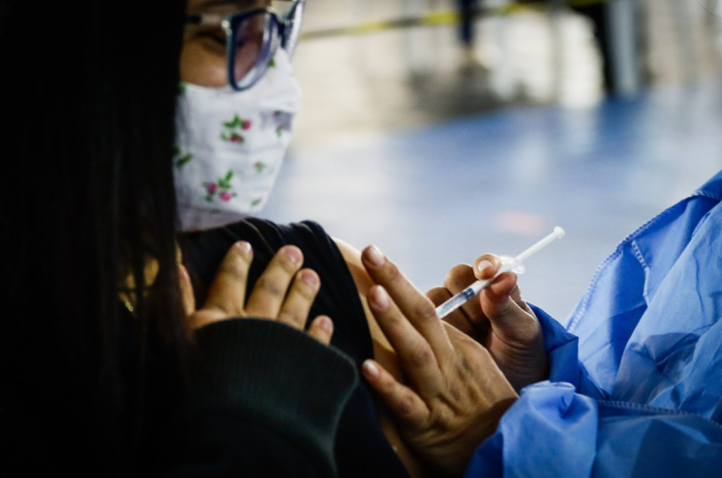 Ministério da Saúde diz que vacinação de crianças contra a Covid-19 será analisada