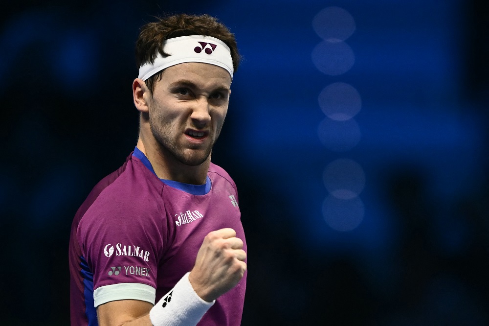 Ruud vence Rublev e enfrenta Sinner na semifinal do ATP Finals 