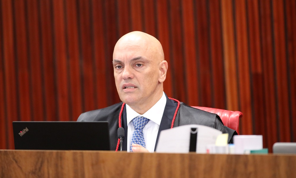 Moraes diz que condenação de Bolsonaro é importante para a ‘proteção da lisura das eleições’ e fala em ‘fé na democracia’