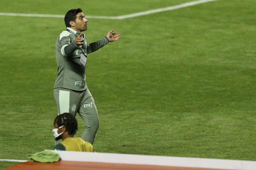 Abel Ferreira festeja evolução do Palmeiras e mira Libertadores: ‘O melhor está para chegar’