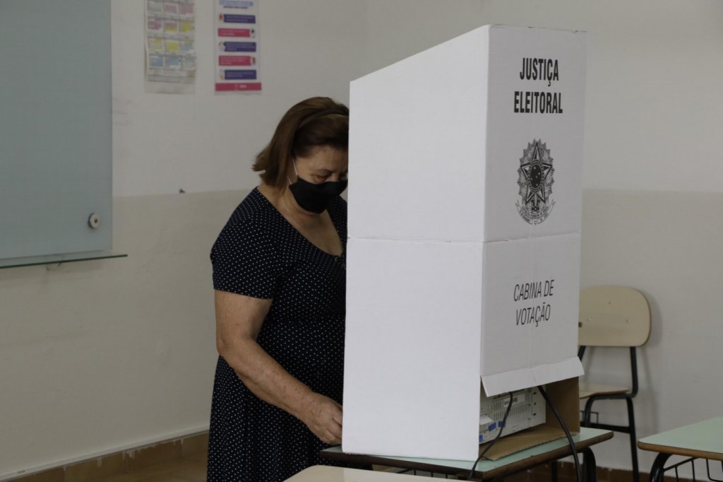 Segundo turno das eleições municipais começa com poucas ocorrências