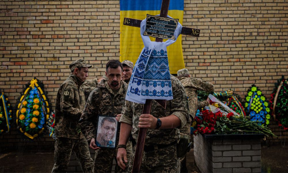 Ucrânia admite que nove mil soldados morreram durante os seis meses de conflito