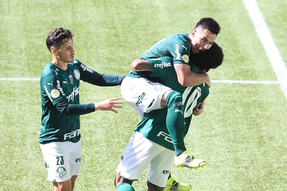 Com gol de Willian no último minuto, Palmeiras vence o América-MG de virada