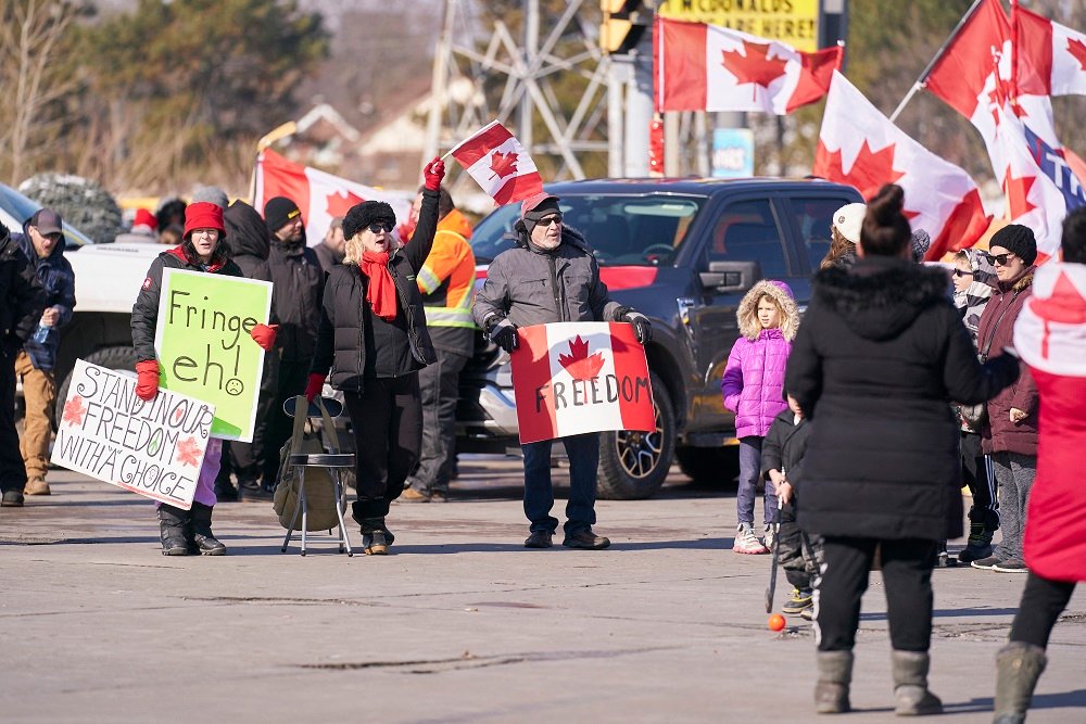 Província no Canadá declara estado de emergência por protestos contra medidas de combate à Covid-19