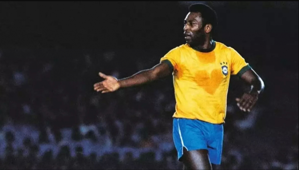 Mundo do futebol lamenta a morte de Pelé