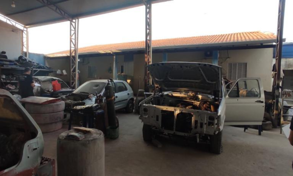 Polícia investiga 12 empresas em MT suspeitas de roubo e desmanche de peças de caminhão