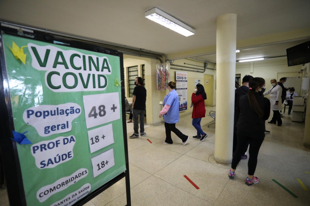 Cidade de São Paulo tem postos de saúde sem estoque de vacinas contra a Covid-19
