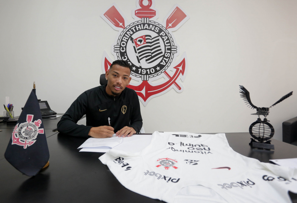 Corinthians estende empréstimo de Ruan Oliveira até dezembro