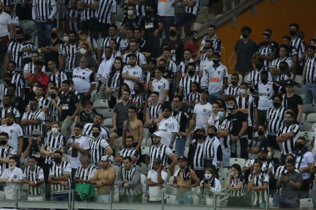 Prefeitura de Belo Horizonte confirma volta de torcida aos estádios