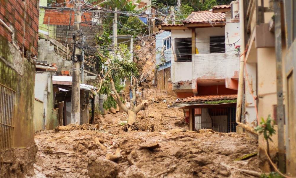 Sobe para 3.529 número de desabrigados e desalojados; governo de SP desobstrui último trecho de interdição total na Rio-Santos