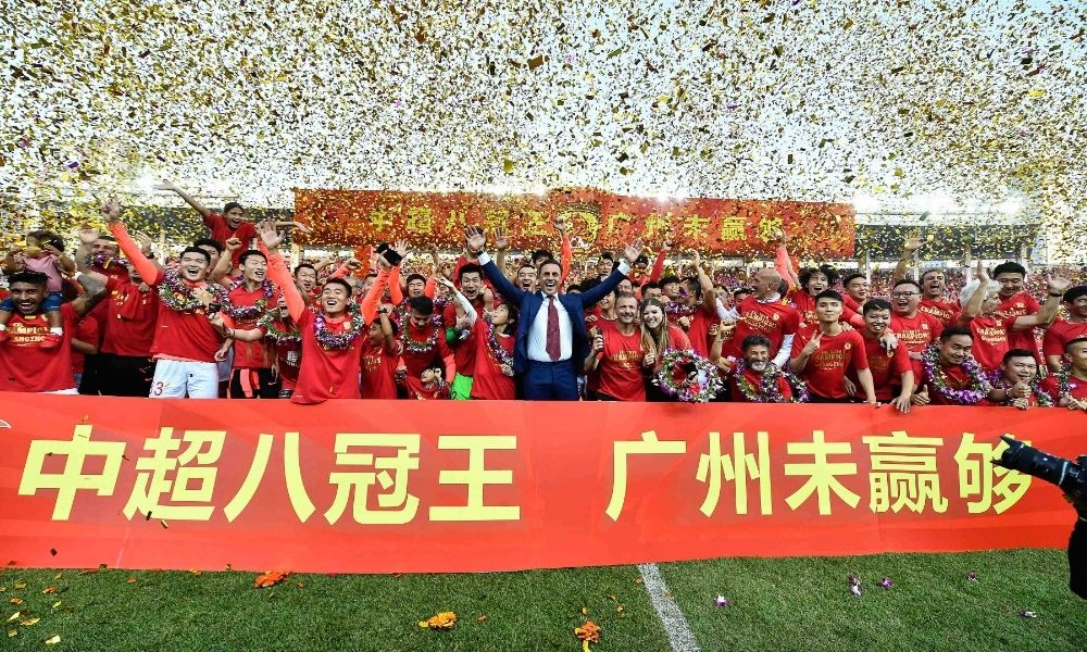 Guangzhou FC, maior vencedor da China, é expulso do futebol devido à crise financeira