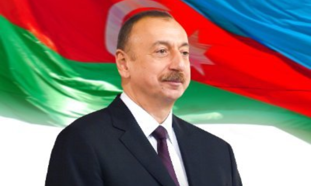 Presidente do Azerbaijão acusa a Rússia de ter tentado esconder as causas do acidente aéreo