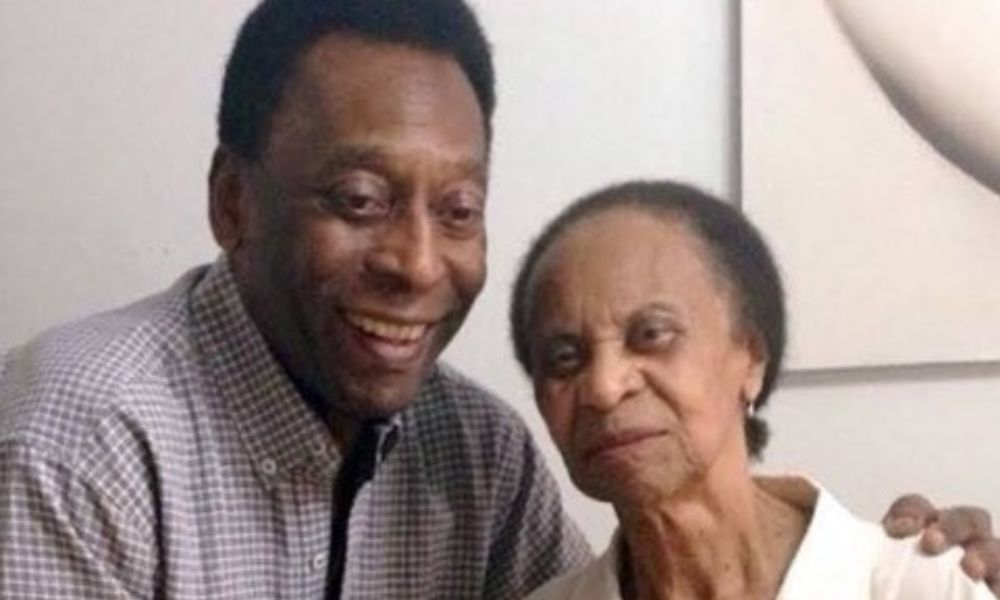 Mãe de Pelé está viva e recebeu homenagem do filho ao completar 100 anos