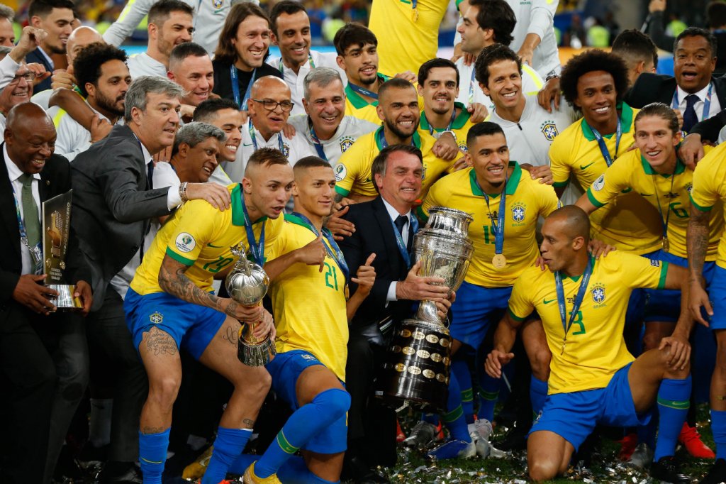 Jornal argentino rebate fala de Bolsonaro: ‘Parabéns pelo título da Copa América’