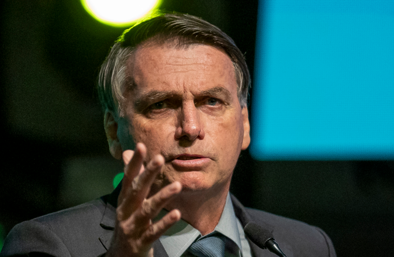 ‘Brasil está no limite, estamos na iminência de ter um problema sério’, afirma Bolsonaro