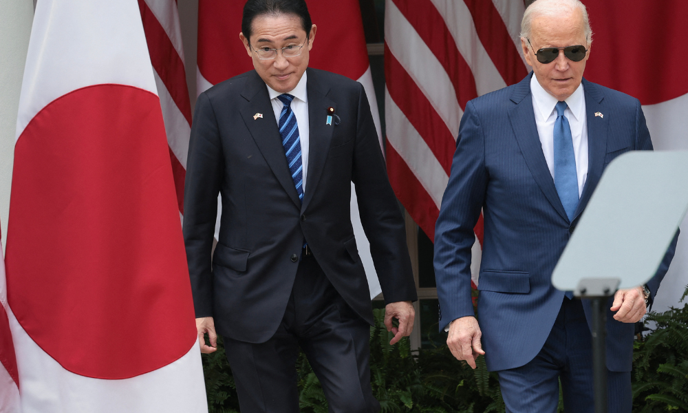 Biden se encontra com primeiro-ministro japonês e firma aliança contra a China
