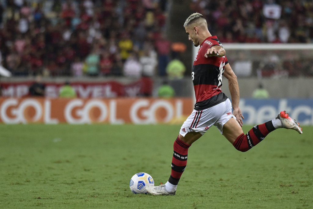 Andreas Pereira agradece apoio da torcida em vitória do Flamengo: ‘Me surpreende’