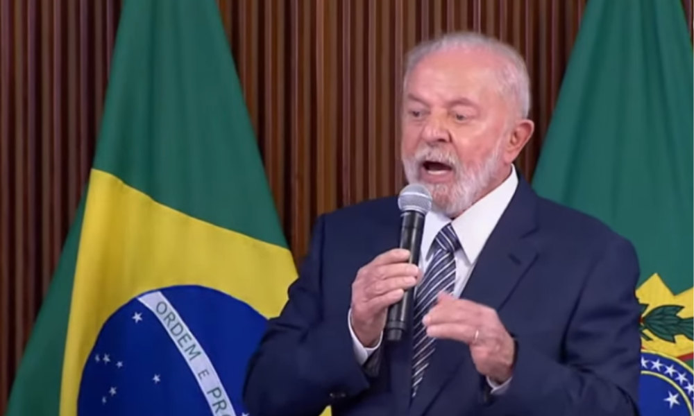 Lula comemora resultados do governo e diz que Dino segue na Justiça até 8 de Janeiro