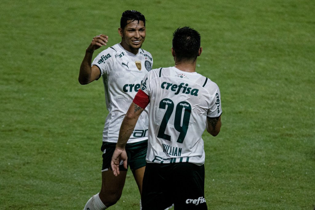 Palmeiras vence CRB por 1 a 0 e sai na frente na Copa do Brasil
