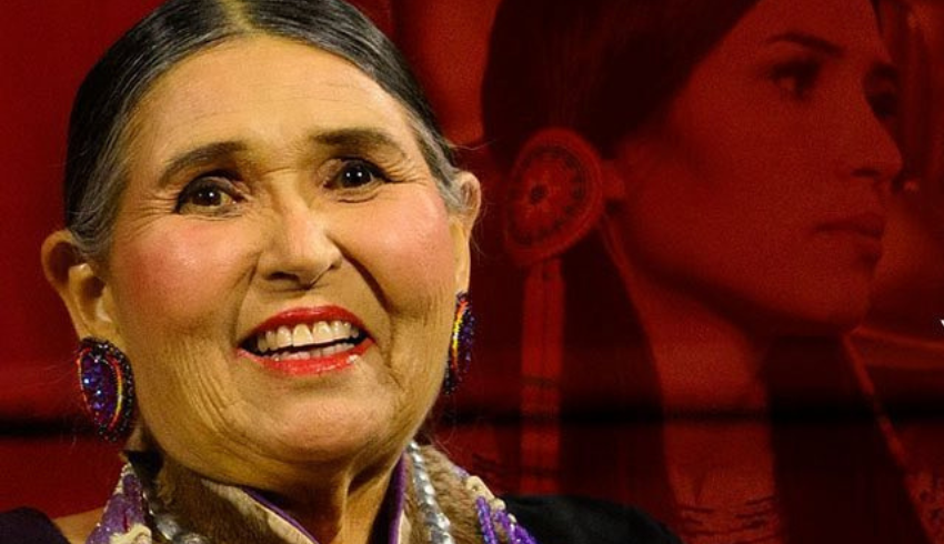 Morre atriz indígena que foi vaiada no Oscar por recusar prêmio dado a Marlon Brando