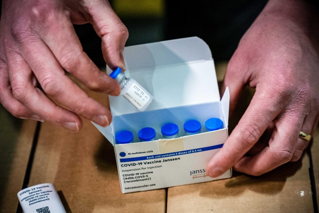 Governo prepara força-tarefa para evitar perda de doses da vacina da Janssen