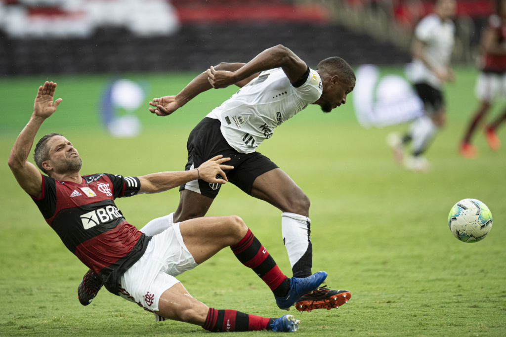 Flamengo decepciona em partida contra o Ceará e perde por 2 a 0