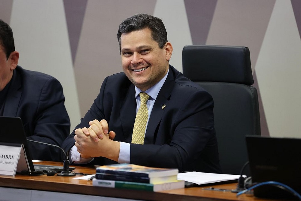 PT apoiará Davi Alcolumbre para presidência do Senado em 2025 