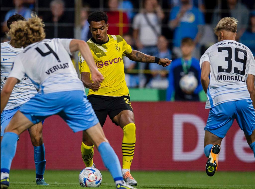 Borussia Dortmund abre temporada com vitória contra o 1860 Munique pela Copa da Alemanha