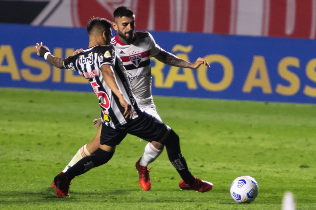 Atlético-MG empata com o São Paulo em 0 a 0 e aumenta vantagem na liderança