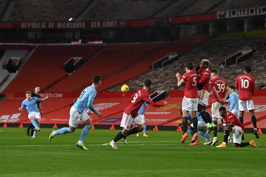 Campeonato Inglês: United e City empatam em clássico de Manchester