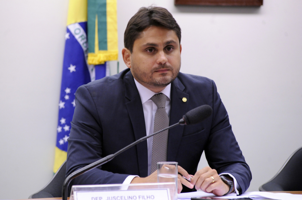 Ministro de Lula nega irregularidades em diárias e viagens oficiais: ‘Sou ficha limpa’